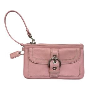 Coach vintage y2k RARE pink leather soho buckle clutch bag wristlet wallet Wow!